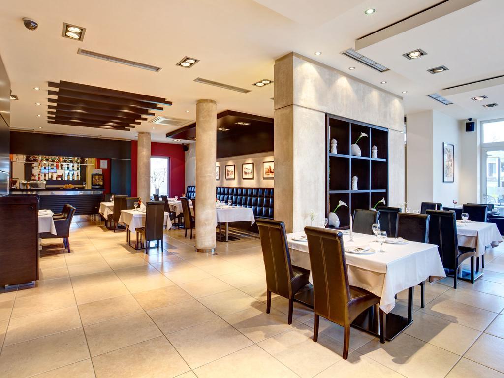 Hotel Knezevina 브래닉 외부 사진