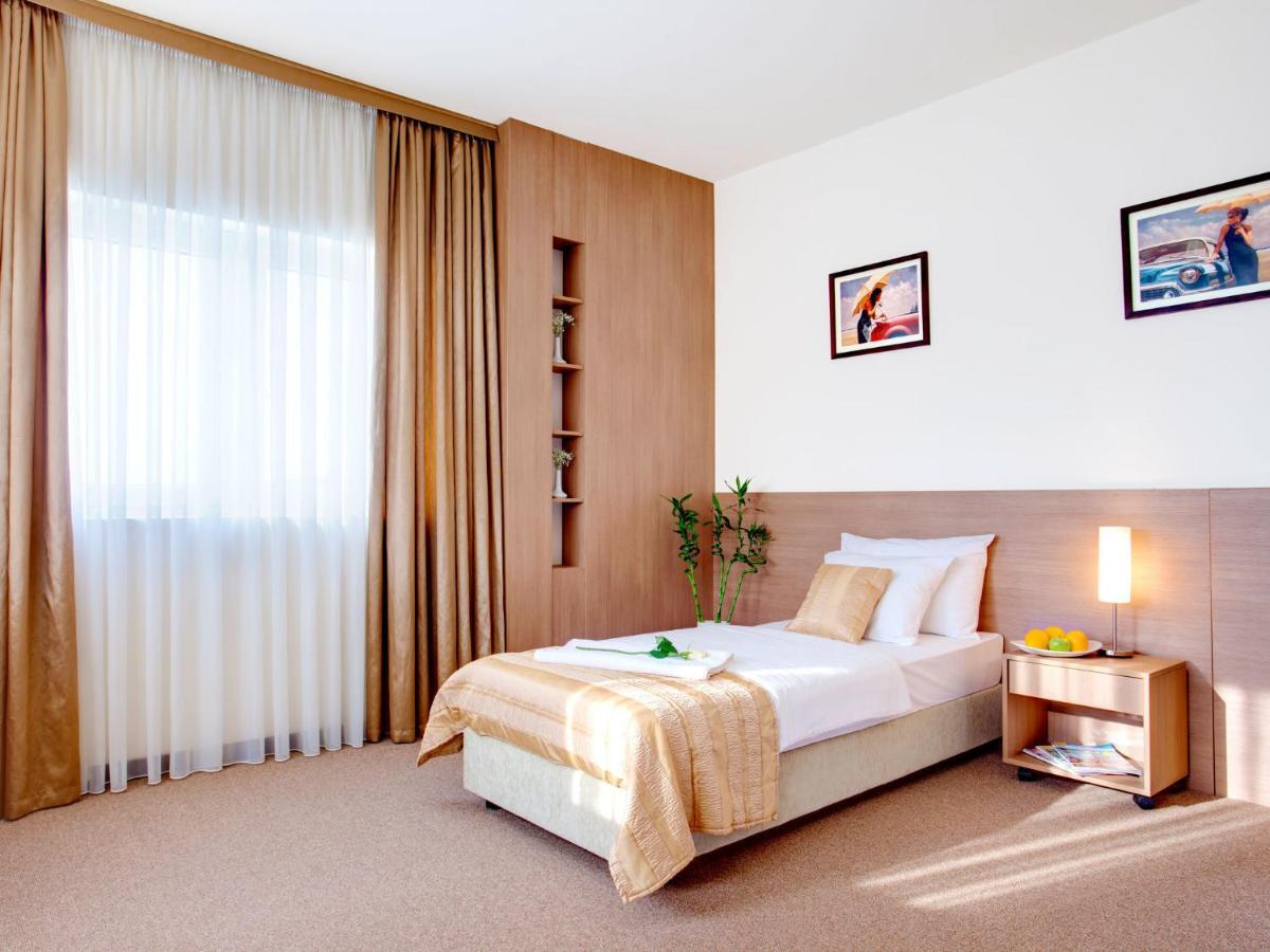 Hotel Knezevina 브래닉 객실 사진